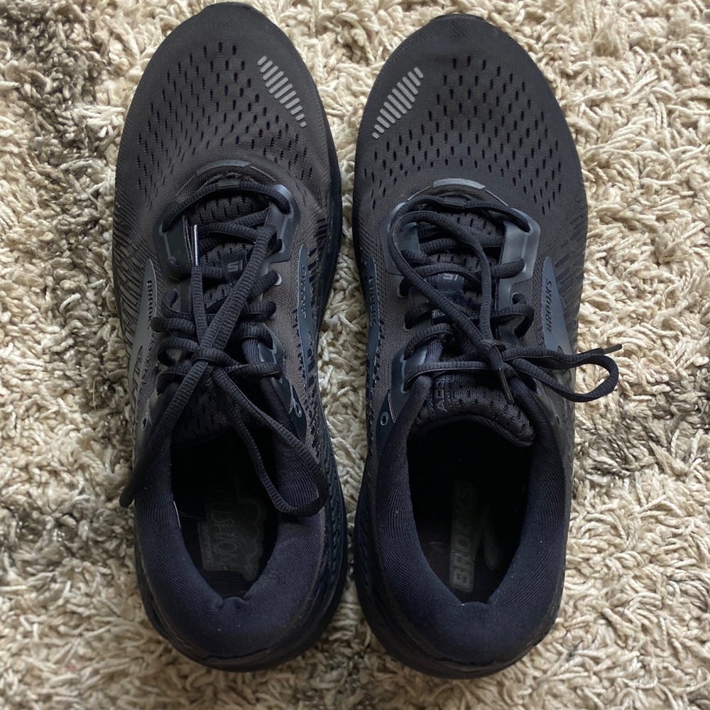 EUC Brooks Addiction GTS 15 Men’s Running Shoes Wide (2E) - Picture 2 of 6